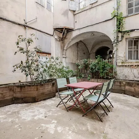 Maison Des Moines Terrasse & Confort 公寓 *